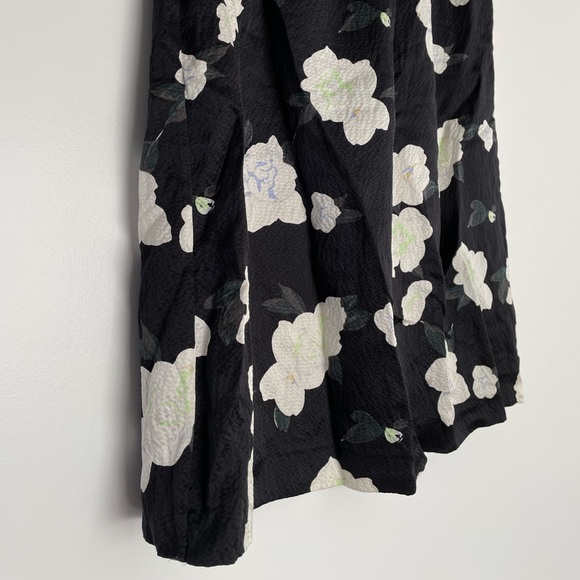 Club Monaco floral silk skirt - Picture 5 of 5